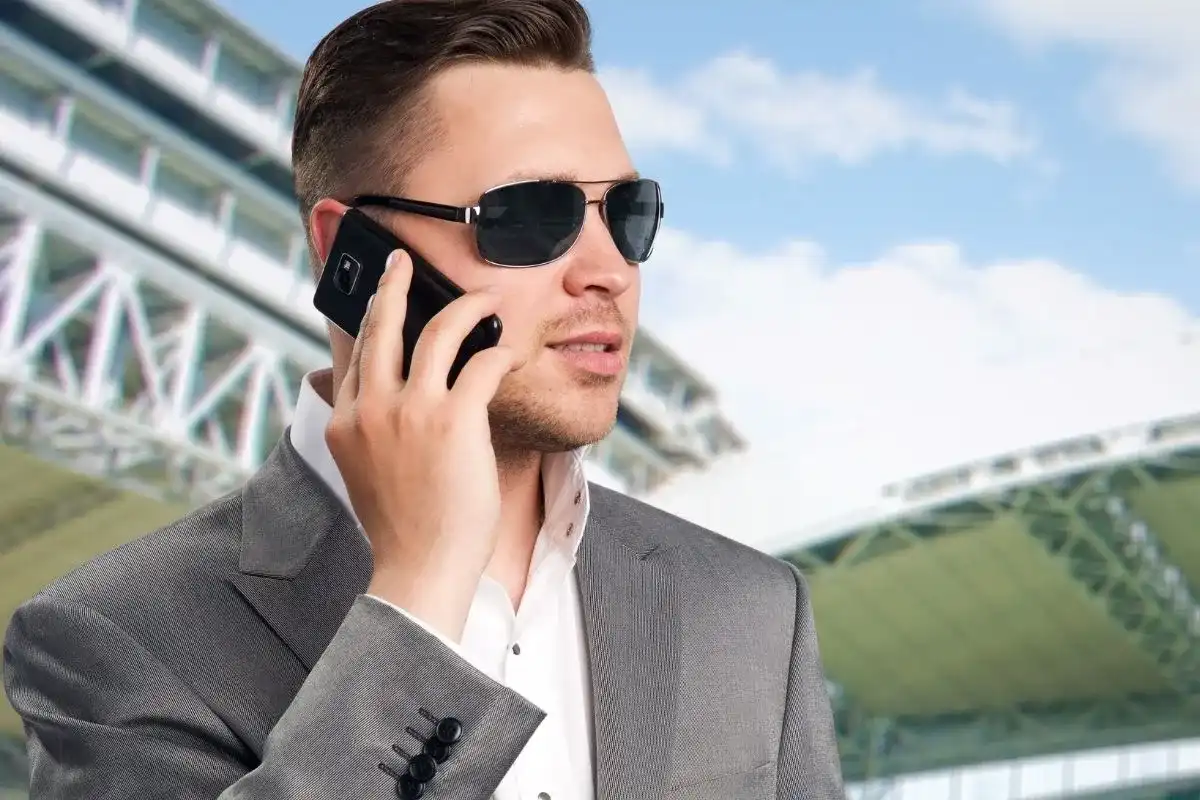 Le football, nouveau terrain de jeu des milliardaires : Entre passion et stratégie financière